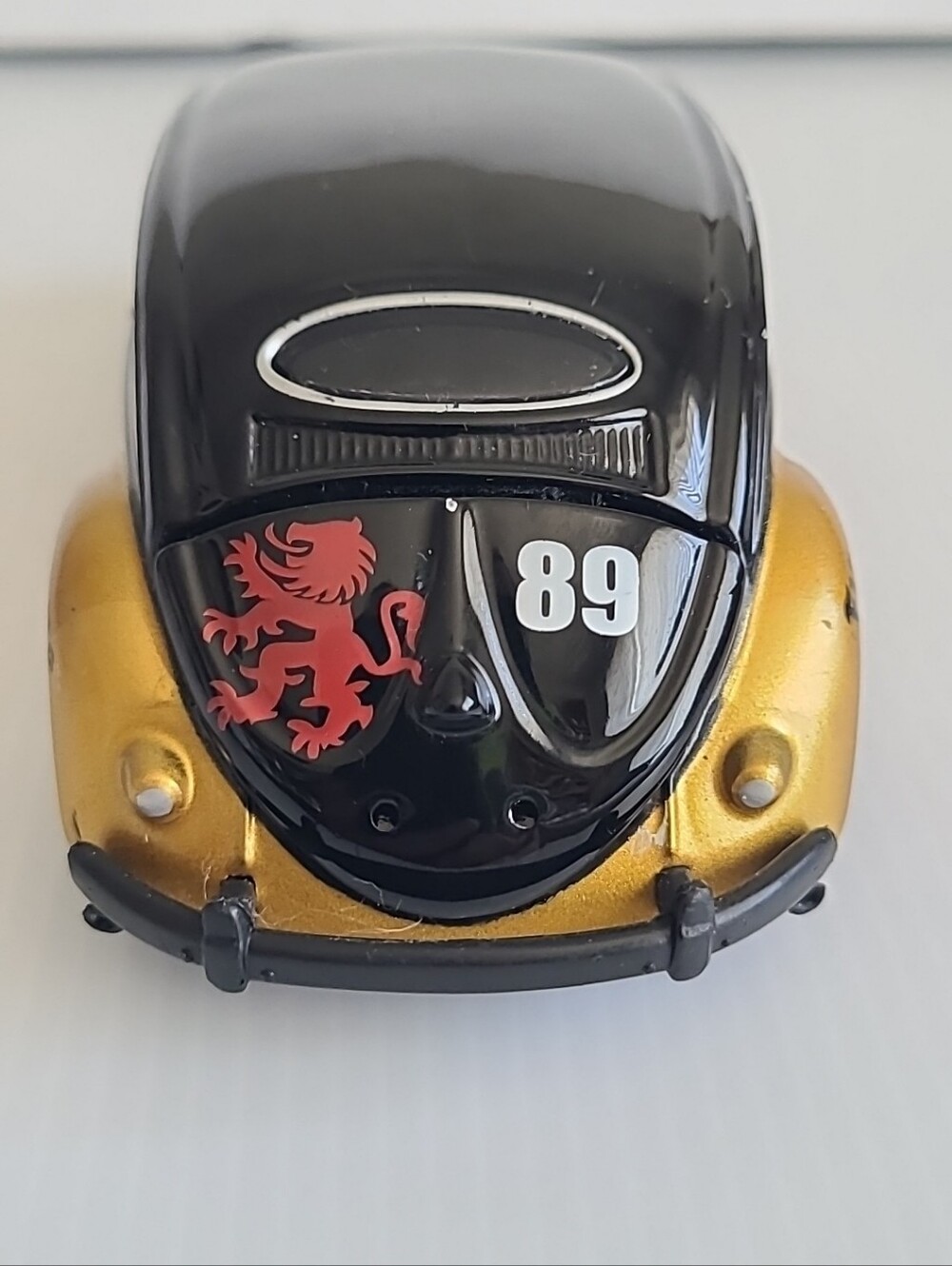 Gold & Black Vintage Beetle Toy Car - 'Schneller' Racer Maisto 1/24 Scale Rare - Picture 7 of 16